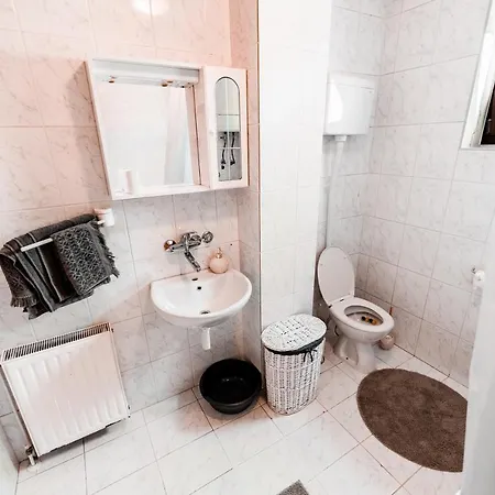 Apartman Centar 2 * 리브노